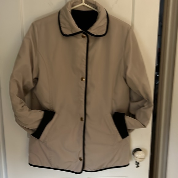 Durable warm reversable jacket! - Picture 5 of 6